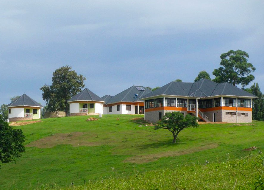 Crested Crane Hotel - Bwindi Gorilla Trekking Safaris